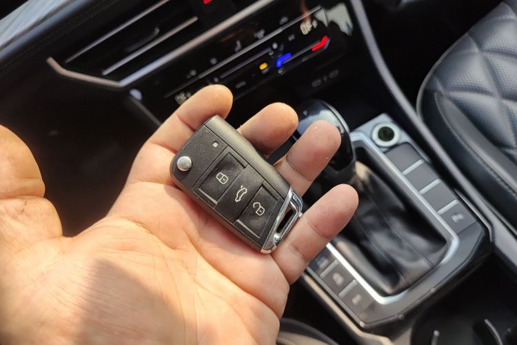 大众 速腾 2023款 200TSI DSG超越版中控内饰7001