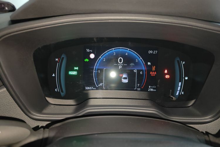 丰田 卡罗拉 2023款 1.8L 智能电混双擎 精英版局部细节14