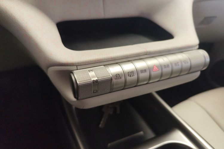 比亚迪 海豚 2021款 405km 时尚版中控内饰18