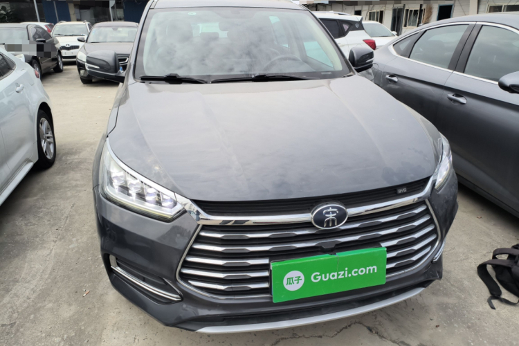 比亚迪 宋 2021款 经典版 1.5T 自动精英型车身外观2