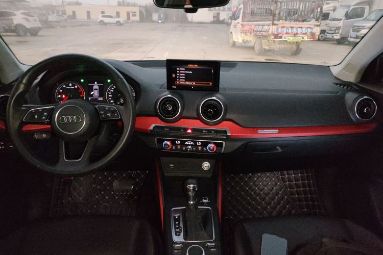 奥迪Q2L 2018款 35 TFSI 时尚动感型 国V中控内饰7002