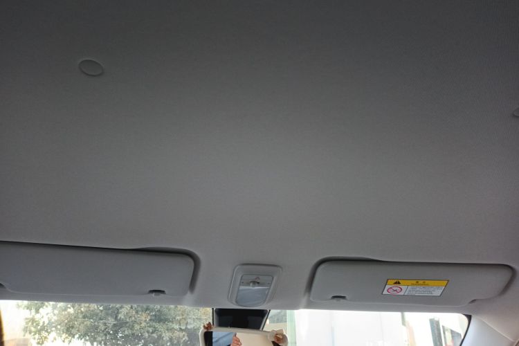 五菱汽车 五菱缤果 2023款 333km 灵犀互联+款中控内饰22