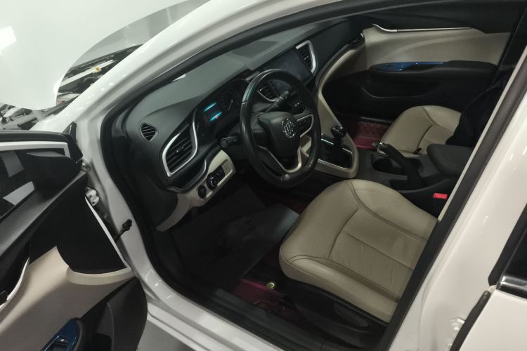 别克 英朗 2018款 15T 手动精英型 国V中控内饰20