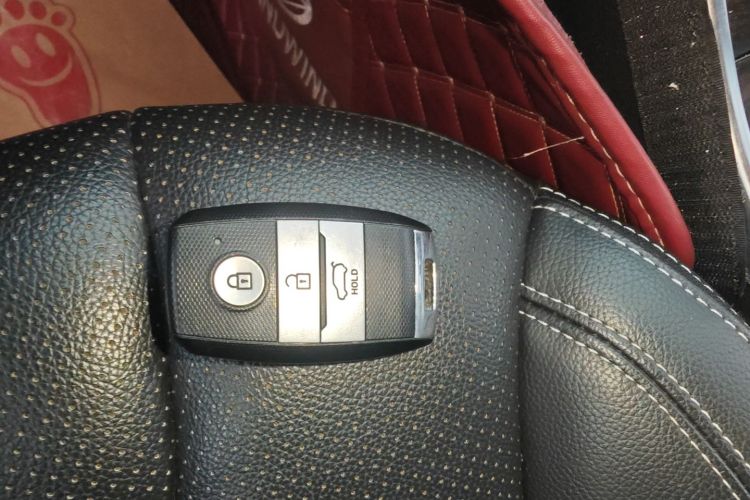 陆风X7 2015款 2.0T 全景尊贵版中控内饰11