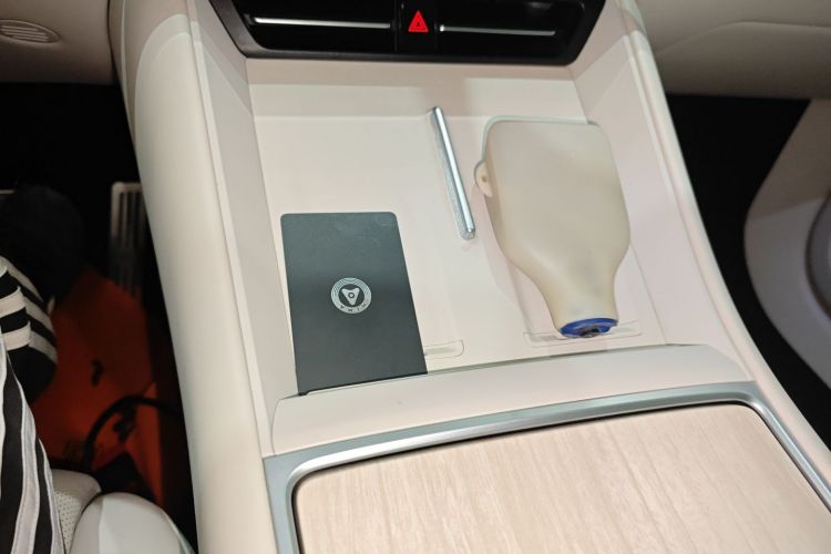 鸿蒙智行 智界R7 2024款 纯电 736km UItra中控内饰11