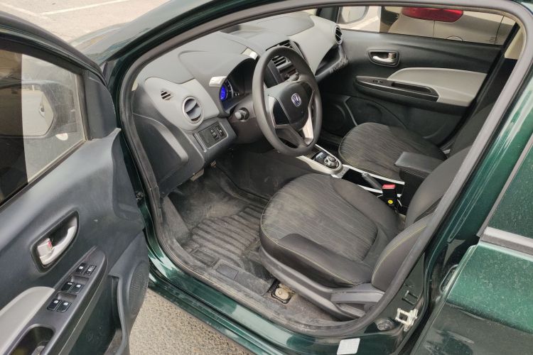 长安欧尚 奔奔E-Star 2021款 国民版 心悦版 磷酸铁锂（31.86kWh）中控内饰20