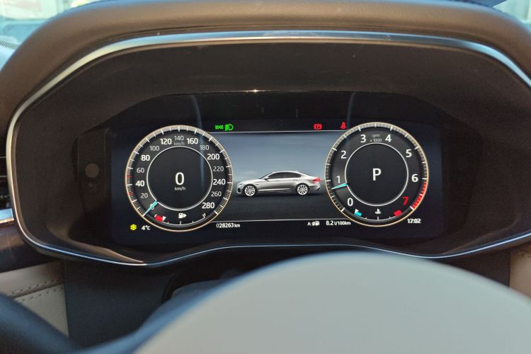 捷豹XFL 2024款 2.0T P250 两驱尊享豪华版中控内饰14