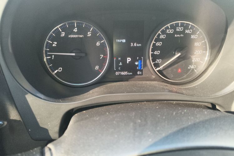 三菱 欧蓝德 2019款 2.0L 两驱畅享版 5座 国V中控内饰15