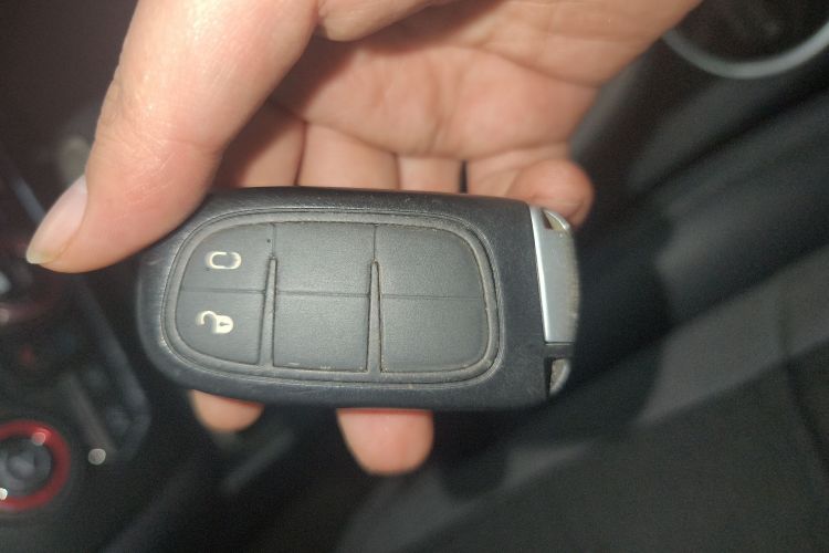 Jeep 自由光 2016款 2.4L 专业智能版中控内饰7001