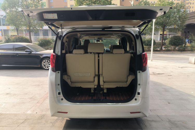 丰田 埃尔法 2015款 3.5L 豪华版机舱底盘23