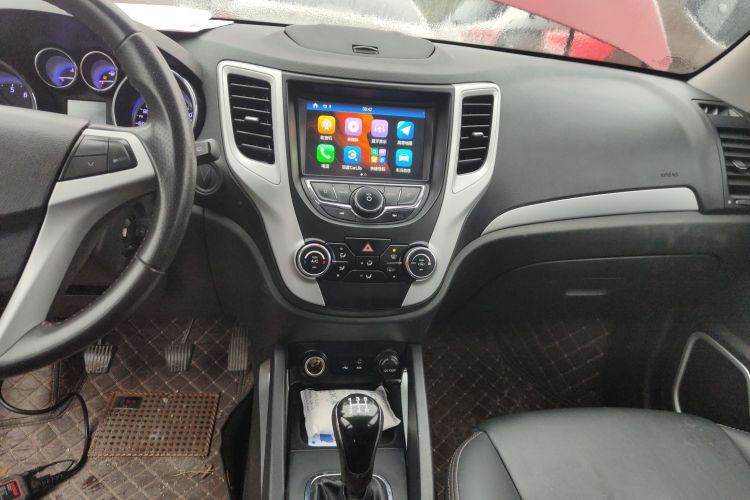 长安CS35 2016款 1.6L 手动豪华型 国V中控内饰16