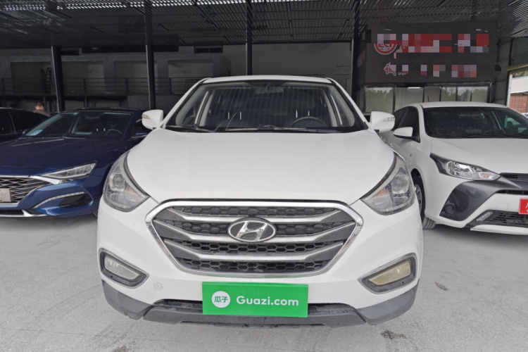 北京现代ix35 2015款 2.0L 自动两驱舒适型 国V车身外观2