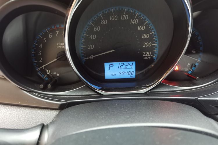 丰田 YARiS L 致炫 2016款 改款 1.5E CVT魅动版中控内饰15