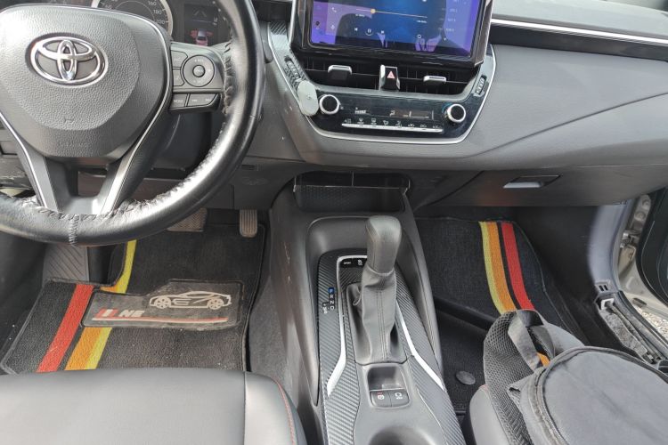 丰田 雷凌 2021款 185T CVT豪华版中控内饰18