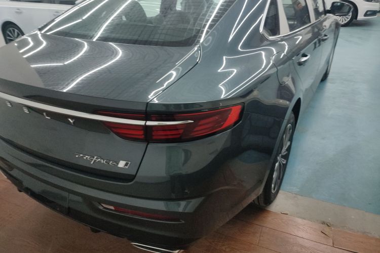 吉利汽车 星瑞 2025款 东方曜 1.5TD 扶摇版车身外观9