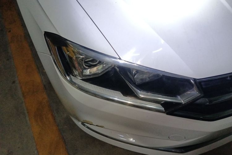 大众 宝来 2016款 1.6L 自动舒适型车身外观8