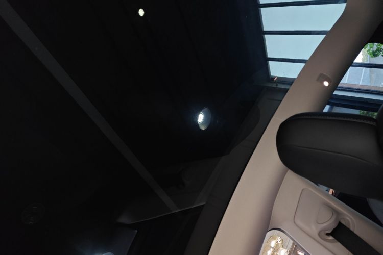 特斯拉 Model Y 2022款 后轮驱动版局部细节22