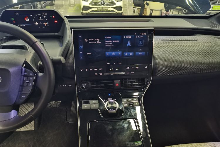 一汽丰田bZ4X 2022款 四驱高性能PRO版中控内饰16