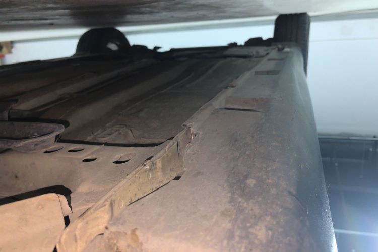 福特 福克斯 2018款 三厢经典 EcoBoost 180 自动精英型局部细节9001