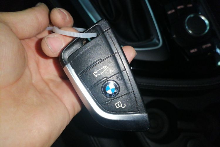 宝马2系旅行车 2016款 218i 运动设计套装中控内饰7001