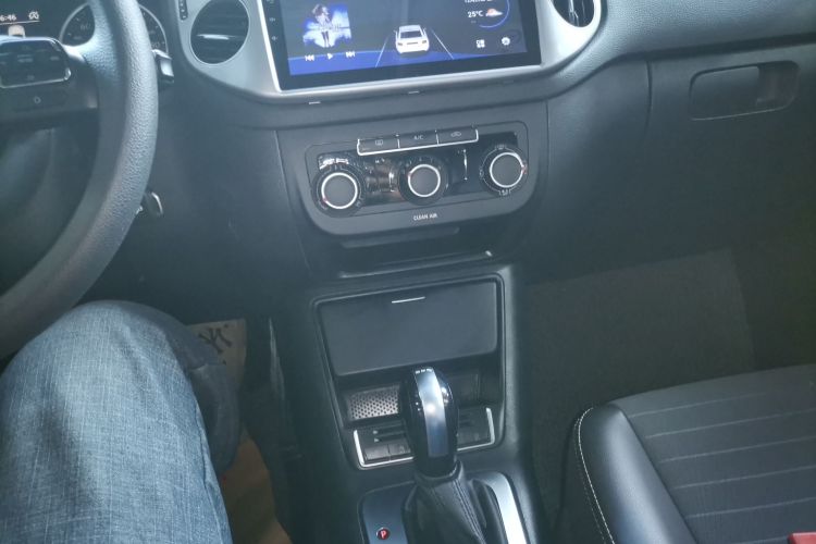 大众 途观 2016款 280TSI 自动两驱丝绸之路风尚版中控内饰18