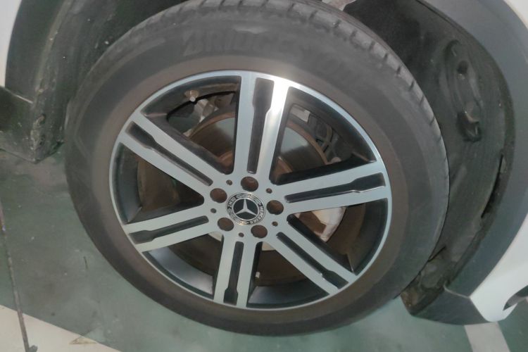 奔驰GLA 2020款 GLA 200 4MATIC车身外观10