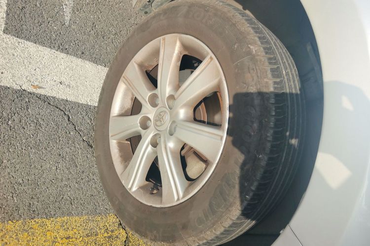 丰田 逸致 2011款 180E CVT精英版车身外观6007