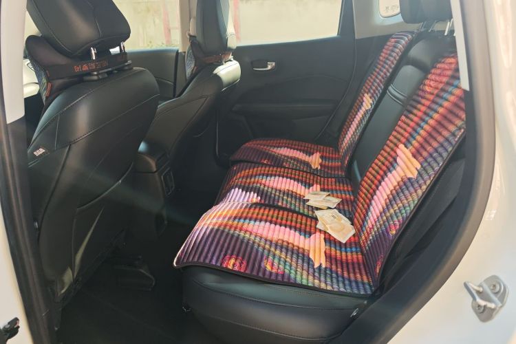 Jeep 指南者 2019款 220T 自动家享炫酷版中控内饰21