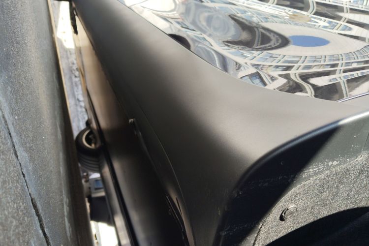 特斯拉 Model Y L 2025款 长续航全轮驱动版局部细节9002