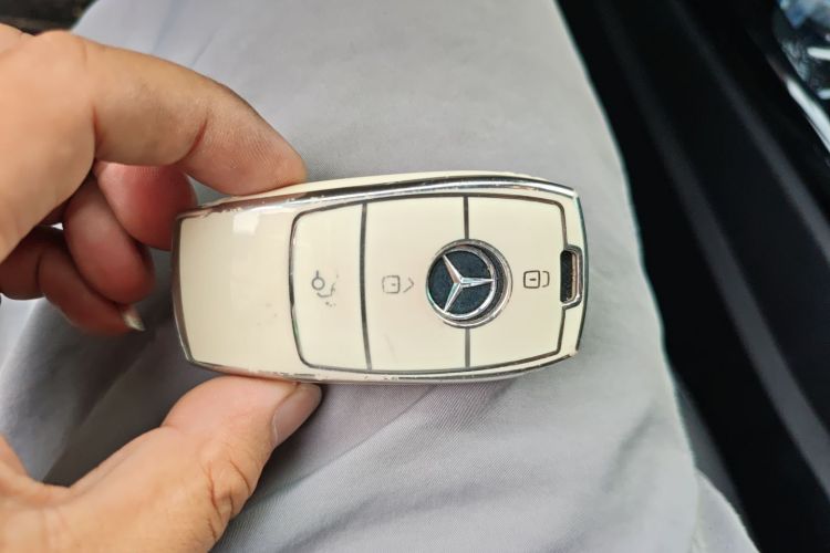 奔驰A级 2019款 A 180 L 运动轿车中控内饰7001