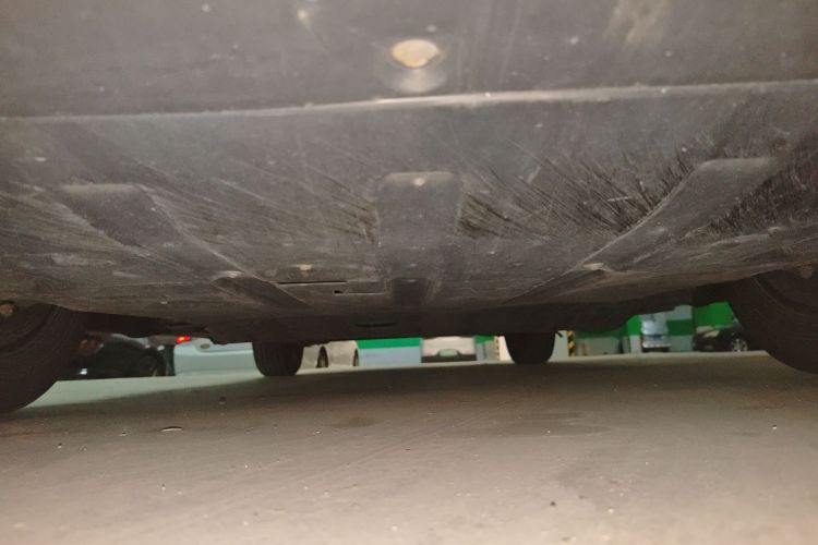 比亚迪 秦PLUS 2021款 EV 400KM 领畅版局部细节9008