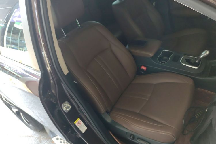 比亚迪S7 2016款 2.0T 自动尊贵型Plus局部细节41