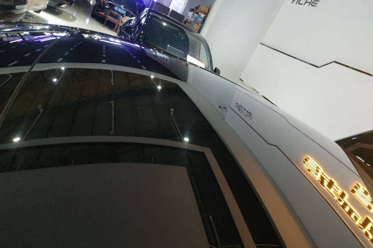 特斯拉 Model Y 2021款 标准续航后驱版车身外观57