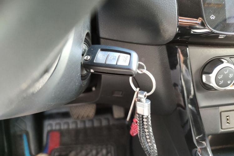 日产 轩逸 2021款 经典 1.6XL CVT豪华版中控内饰11