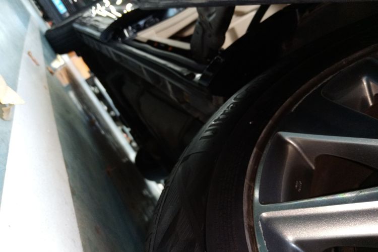 丰田 埃尔法 2012款 3.5L 豪华版局部细节9002