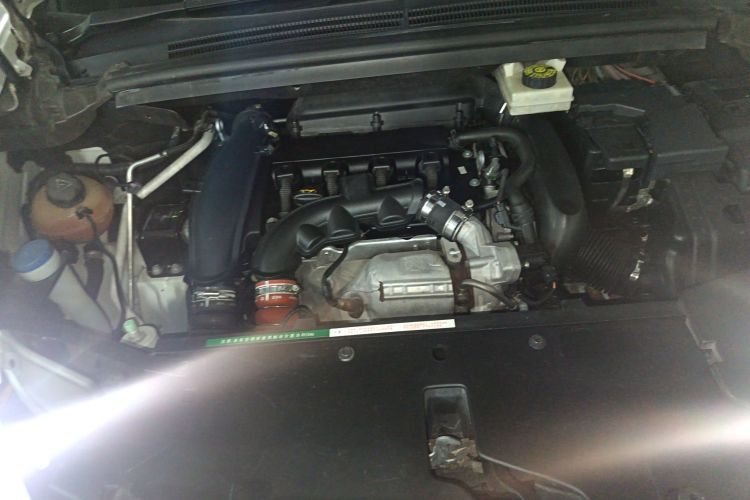 DS 5 2014款 1.6T 豪华版THP160局部细节24