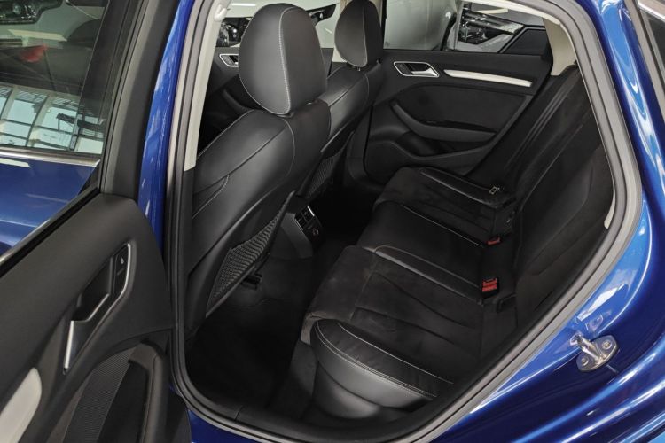 奥迪S3 2017款 S3  2.0T Limousine中控内饰7004