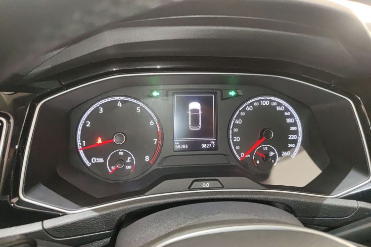 大众 T-ROC探歌 2018款 280TSI DSG两驱舒适型 国V中控内饰14