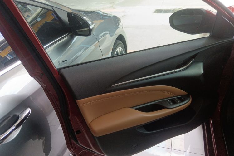 别克 英朗 2019款 18T 自动互联旗舰型 国V中控内饰47