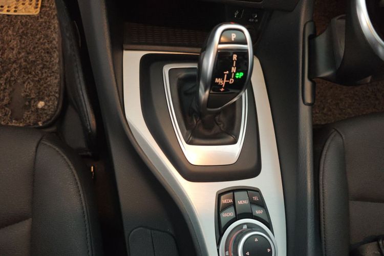 宝马X1 2014款 sDrive18i 领先型局部细节18