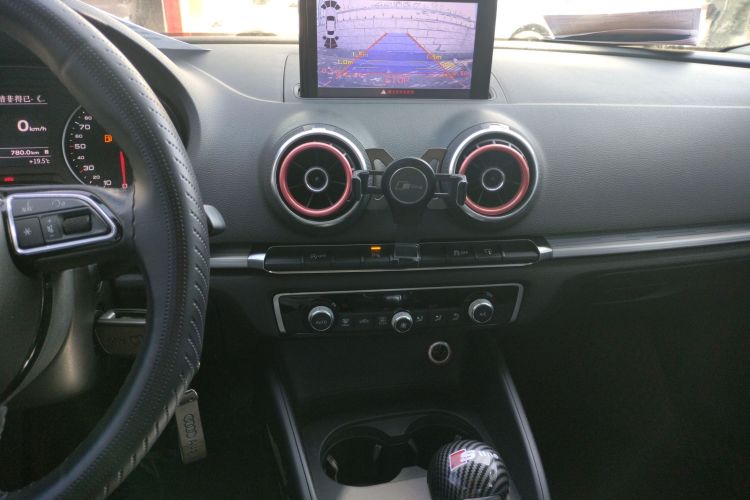 奥迪A3 2014款 Limousine 35 TFSI 自动舒适型中控内饰16