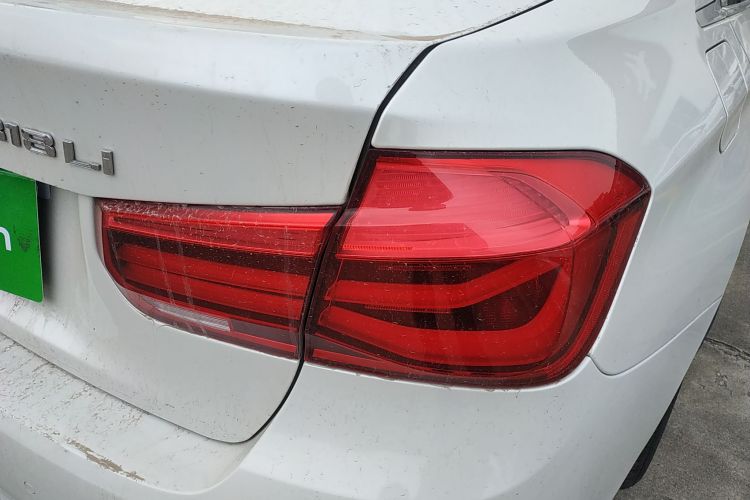 宝马3系 2018款 318Li车身外观9