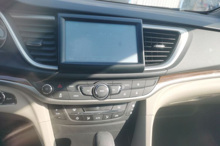 别克 英朗 2015款 15N 自动豪华型中控内饰16