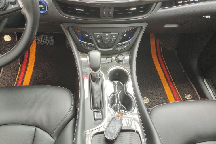 别克 昂科威 2018款 20T 两驱精英型中控内饰18