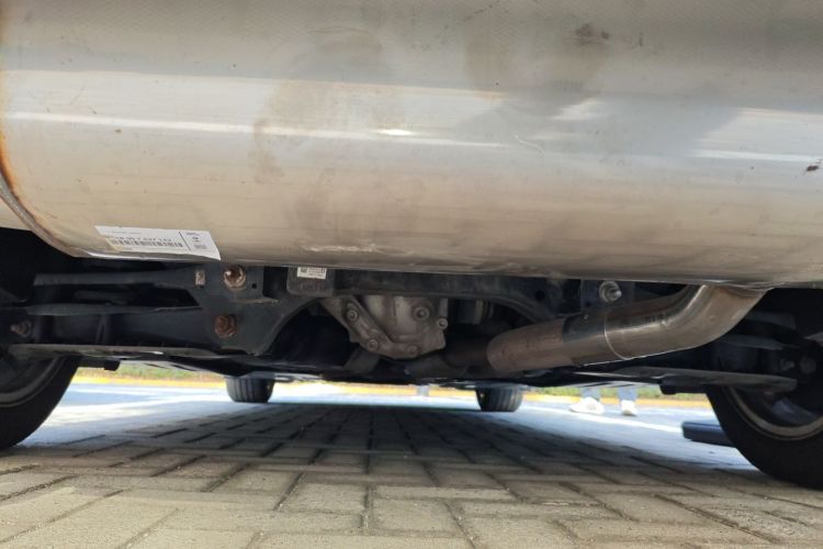 宝马3系 2015款 320Li 超悦版豪华设计套装局部细节9009