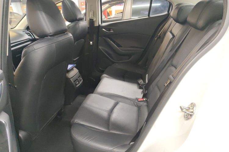 马自达3 昂克赛拉 2017款 三厢 2.0L 自动尊贵型 国V中控内饰21