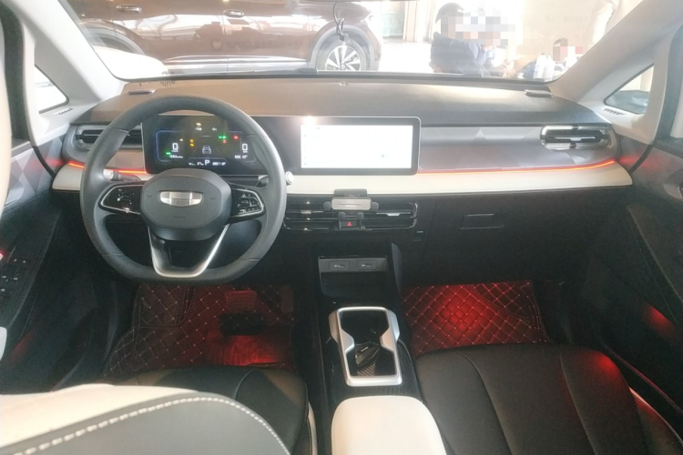 吉利几何E萤火虫 2024款 301km 星光中控内饰12