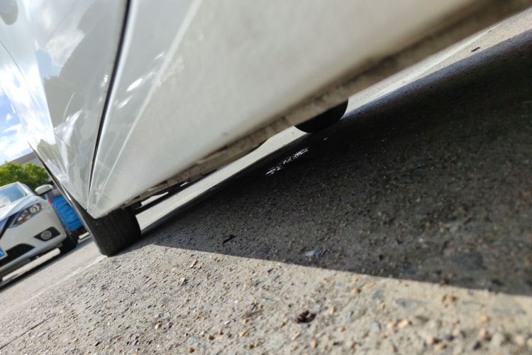 雪佛兰 科沃兹 2019款 320 自动欣悦版机舱底盘30