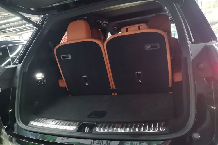 理想汽车 理想L8 2023款 Pro机舱底盘23