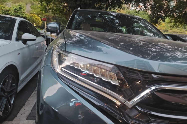 本田UR-V 2020款 370TURBO 两驱尊雅版车身外观8